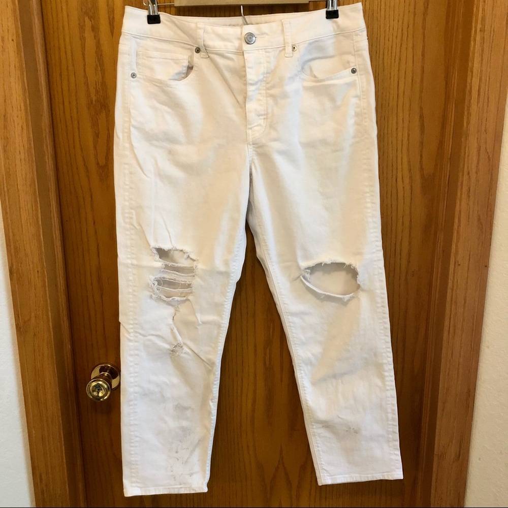 White American Eagle Mom Jeans size 12